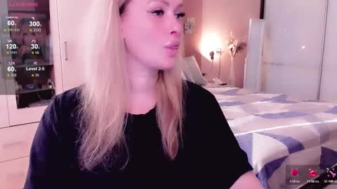 Snapshot of libby_nora chatting on September 28, 2025, 9:47 am Libby online show from September 28, 2025, 9:47 am