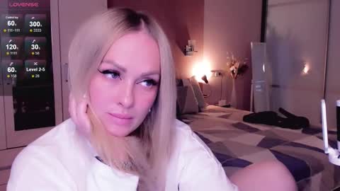 Snapshot of libby_nora chatting on October 7, 2025, 2:25 pm Libby online show from October 7, 2025, 2:25 pm