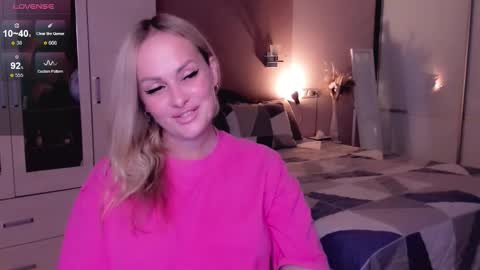 Snapshot of libby_nora chatting on October 11, 2025, 4:27 pm Libby online show from October 11, 2025, 4:27 pm