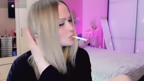 Snapshot of libby_nora chatting on May 9, 2026, 11:37 am Libby online show from May 9, 2026, 11:37 am
