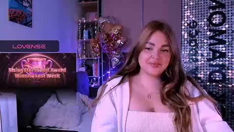 libra_mia online show from November 18, 2025, 1:26 pm