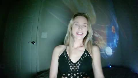 Summer Skye online show from October 23, 2025, 10:41 pm