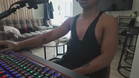 Lightskinbeachboy online show from February 3, 2026, 7:08 pm
