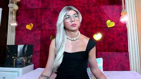 liiacollins online show from January 6, 2026, 7:39 pm