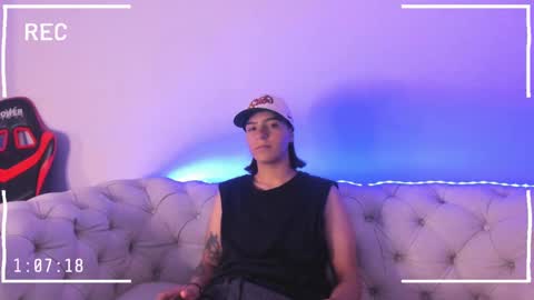 Snapshot of liiam_smith_ chatting on March 5, 2025, 12:33 pm liiam_smith_ online show from March 5, 2025, 12:33 pm