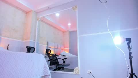 L I I A M online show from March 7, 2025, 1:40 pm