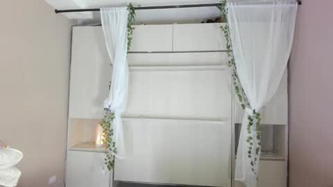         online show from December 19, 2025, 11:39 am