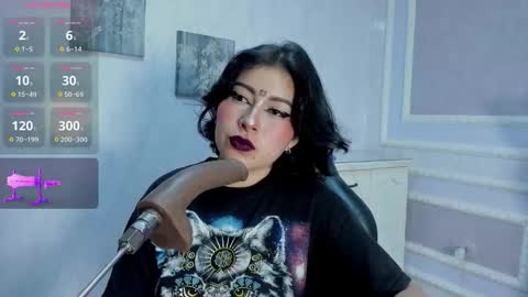 LIILY online show from November 23, 2025, 7:52 am