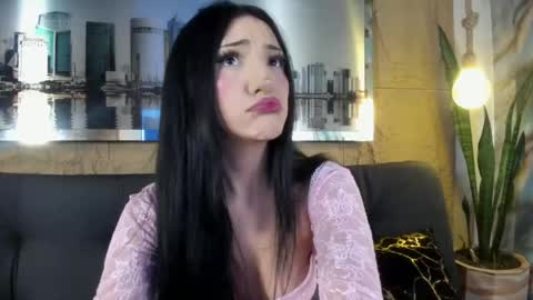 Liilyrose online show from May 23, 2026, 2:54 pm
