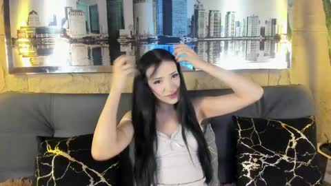 Liilyrose online show from May 30, 2026, 4:04 pm