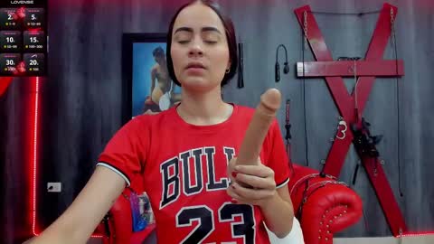 Snapshot of liittledollyx chatting on November 18, 2025, 1:15 pm Nini - online show from November 18, 2025, 1:15 pm