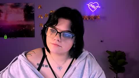 lika_pop online show from January 9, 2026, 7:26 pm