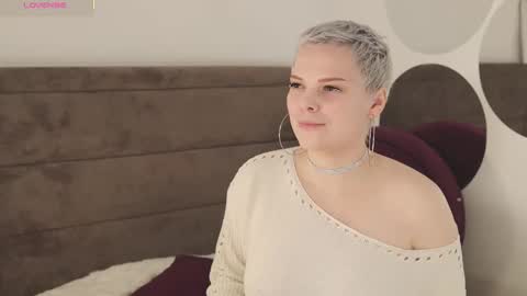 Snapshot of likaaberry chatting on October 2, 2025, 12:01 pm likaaberry online show from October 2, 2025, 12:01 pm