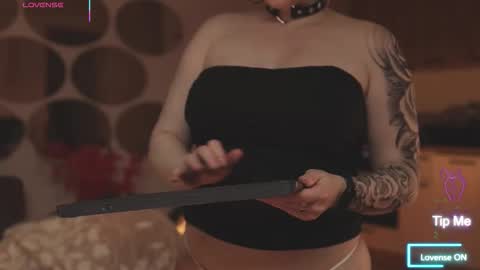 Snapshot of likaaberry chatting on November 1, 2025, 7:49 pm likaaberry online show from November 1, 2025, 7:49 pm