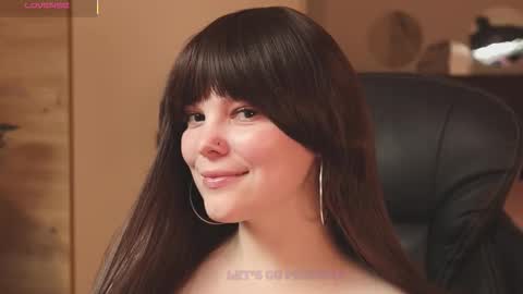 Snapshot of likaaberry chatting on November 17, 2025, 6:24 pm likaaberry online show from November 17, 2025, 6:24 pm