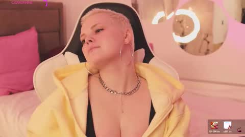 Snapshot of likaaberry chatting on February 25, 2026, 12:26 pm likaaberry online show from February 25, 2026, 12:26 pm