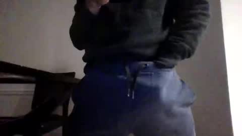 likeitorleaveit008 online show from October 26, 2025, 2:01 pm