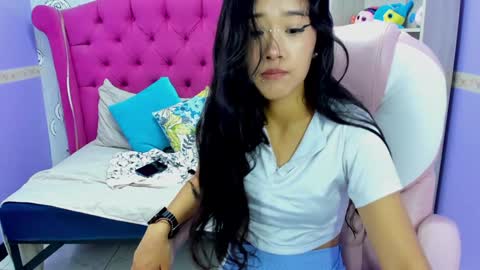 Snapshot of lil_cey chatting on January 17, 2025, 3:11 pm Lili Cey online show from January 17, 2025, 3:11 pm