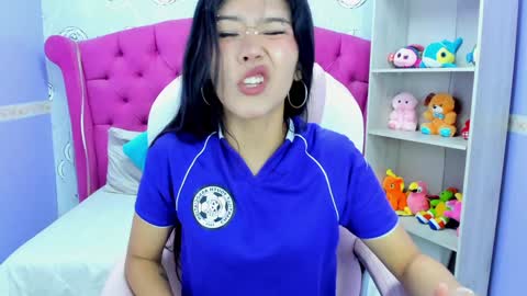 Snapshot of lil_cey chatting on January 18, 2025, 2:23 pm Lili Cey online show from January 18, 2025, 2:23 pm