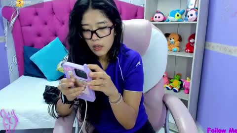Snapshot of lil_cey chatting on February 7, 2025, 2:47 pm Lili Cey online show from February 7, 2025, 2:47 pm