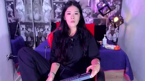 Snapshot of lil_cey chatting on September 18, 2025, 2:08 pm Lili Cey online show from September 18, 2025, 2:08 pm