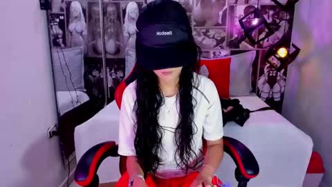 Snapshot of lil_cey chatting on September 20, 2025, 7:37 pm Lili Cey online show from September 20, 2025, 7:37 pm