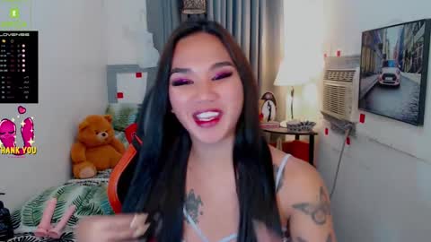 LILY online show from February 21, 2025, 11:32 pm