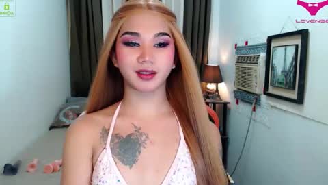 LILY online show from November 10, 2025, 8:02 am