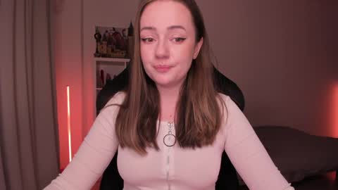 Snapshot of lil_happiness chatting on January 28, 2025, 9:19 pm for free registration 3 online show from January 28, 2025, 9:19 pm