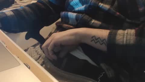 Snapshot of lil_j_ chatting on January 15, 2026, 8:23 pm lil_j_ online show from January 15, 2026, 8:23 pm