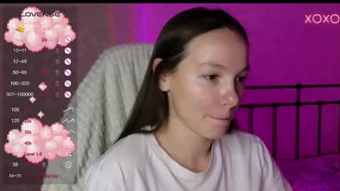 little moon online show from December 8, 2024, 7:43 pm