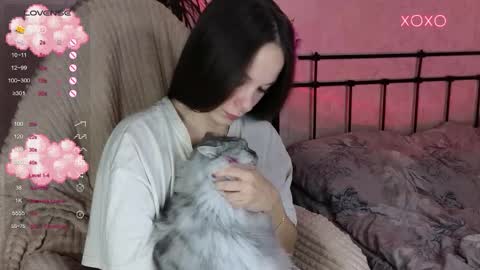 little moon online show from November 21, 2025, 1:43 pm