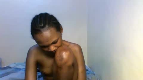 Lil miss online show from December 2, 2025, 2:17 am