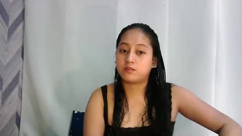 Snapshot of lil_monic18 chatting on November 8, 2025, 9:24 pm lil_monic18 online show from November 8, 2025, 9:24 pm