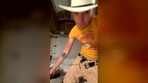 lil_pepino online show from June 9, 2026, 5:08 am