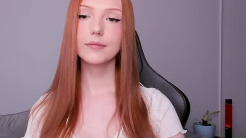 Snapshot of lil_pumpkinpie chatting on February 8, 2025, 8:31 am Val online show from February 8, 2025, 8:31 am