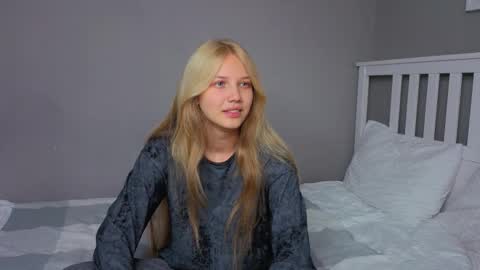 Emma online show from October 13, 2025, 9:42 am