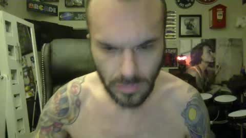 Snapshot of lil_tea_break_6996 chatting on February 15, 2025, 5:30 am t online show from February 15, 2025, 5:30 am