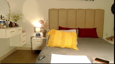 Snapshot of lil_vivien chatting on March 18, 2026, 6:16 am missy online show from March 18, 2026, 6:16 am