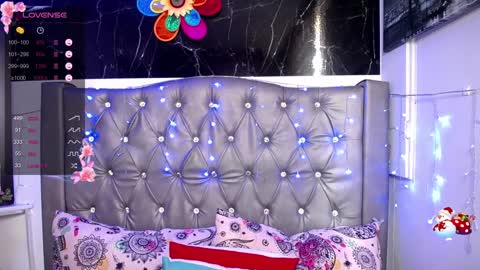   online show from December 26, 2024, 1:43 pm