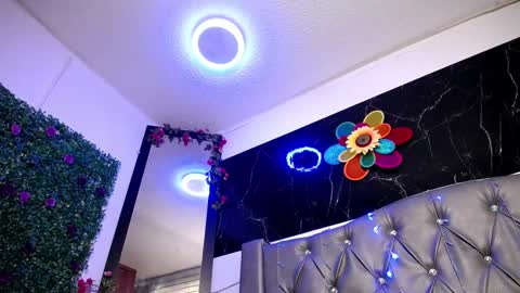   online show from March 3, 2025, 11:55 am