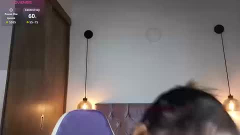 lila_min online show from September 16, 2025, 1:34 pm