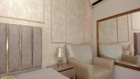 lila bailey  online show from November 15, 2025, 8:49 pm