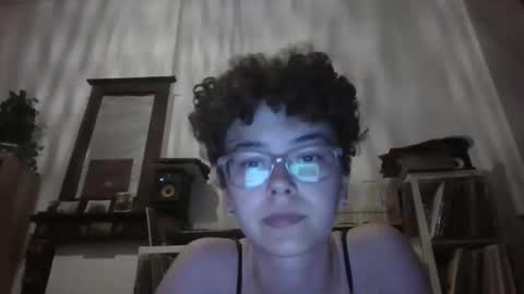 Snapshot of lilac_dreamsss chatting on June 11, 2026, 2:33 am lilac_dreamsss online show from June 11, 2026, 2:33 am