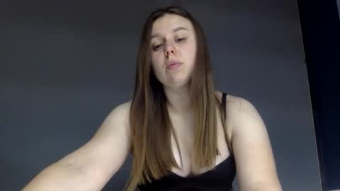 Lily online show from October 14, 2025, 8:15 am
