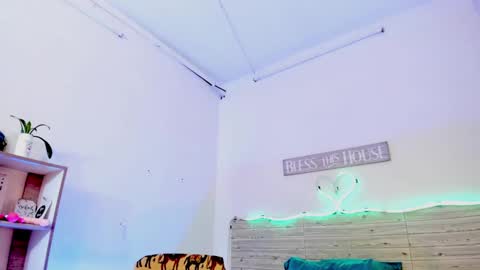 Lilah Sweet online show from January 29, 2025, 5:35 pm