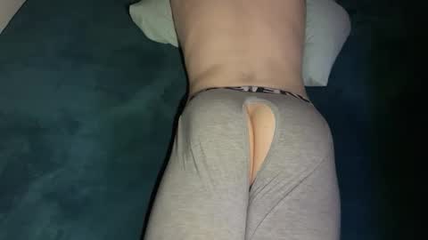 lilbenny05 online show from March 9, 2026, 8:07 am