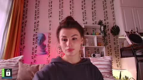 Alina online show from April 17, 2026, 4:37 am