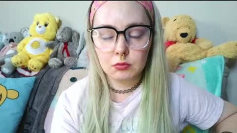 emily ryanson online show from April 7, 2026, 9:48 pm