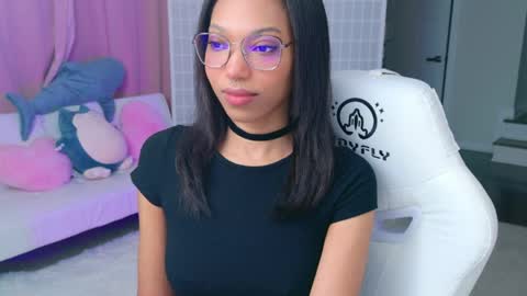 evie online show from March 31, 2026, 2:24 am